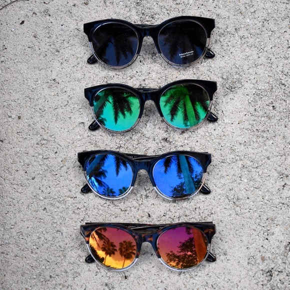 Green Mirrored Waverly Round Sunglasses - Picture 2 of 3